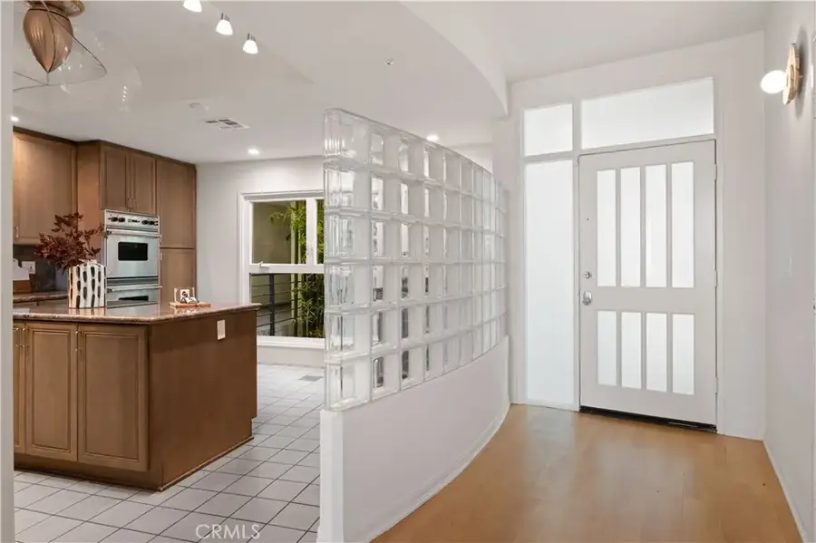 3019 3rd Street #202, Santa Monica, CA 90405 - #3