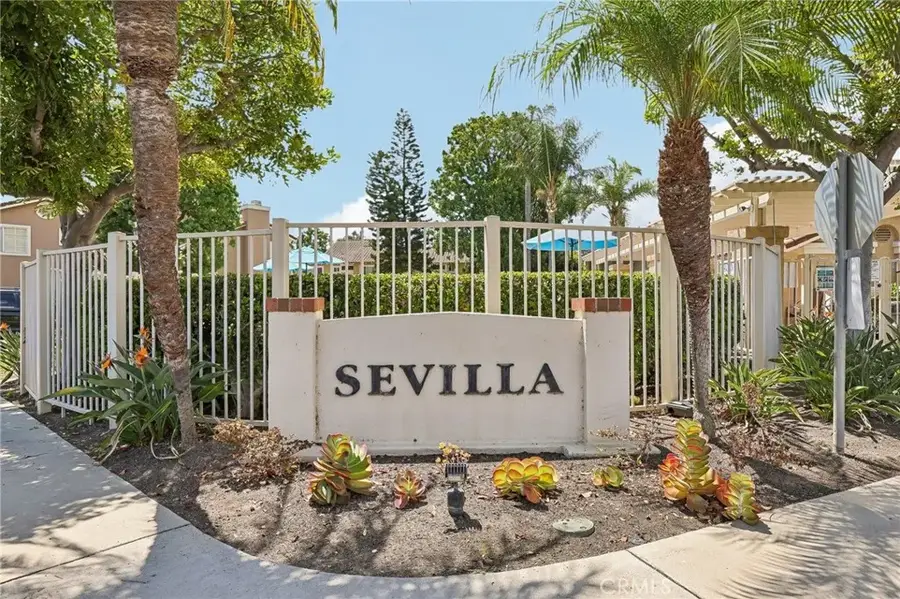 2521 Avenita Alpera, Tustin, CA 92782 - #3