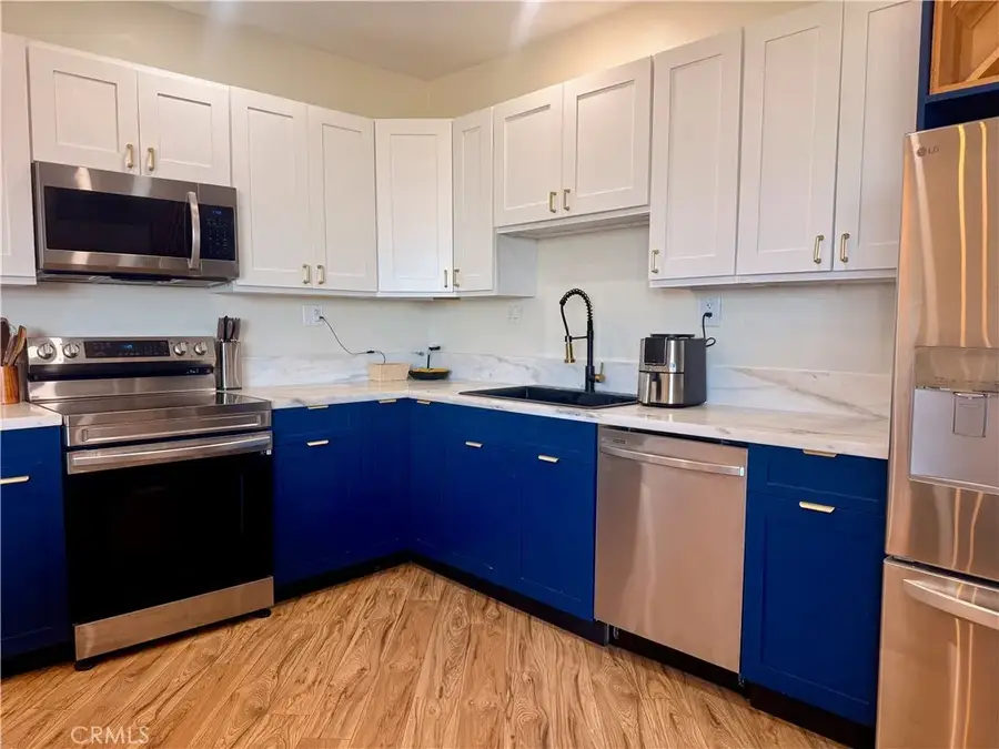 2575 E 19th, Signal Hill, CA 90755 - #3