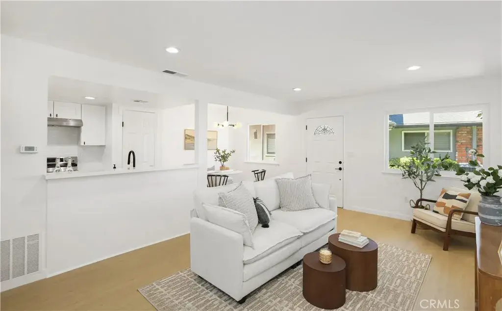 16635 Viewpoint #11b, Huntington Beach, CA 92647 - #1
