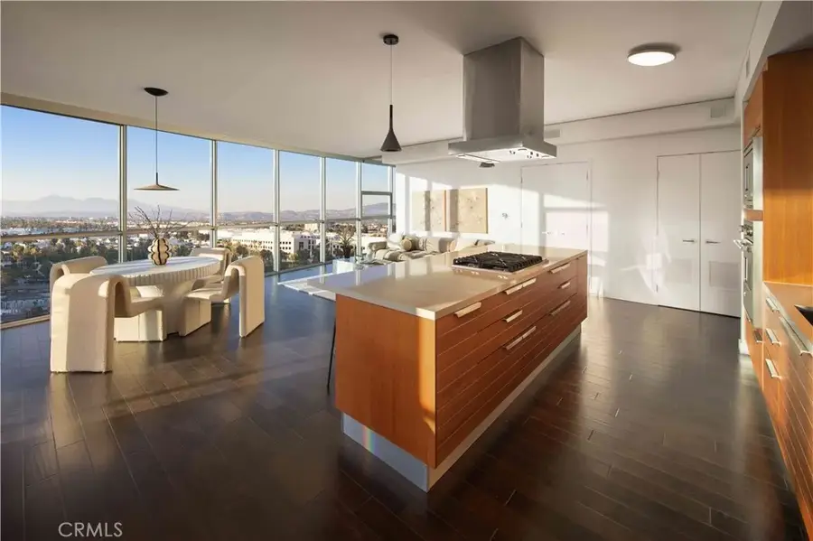 9 Macarthur Place #908, Santa Ana, CA 92707 - #3