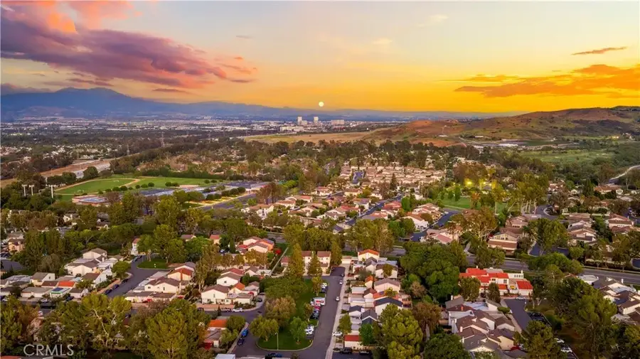 3 Whitewood Way, Irvine, CA 92612 - #2