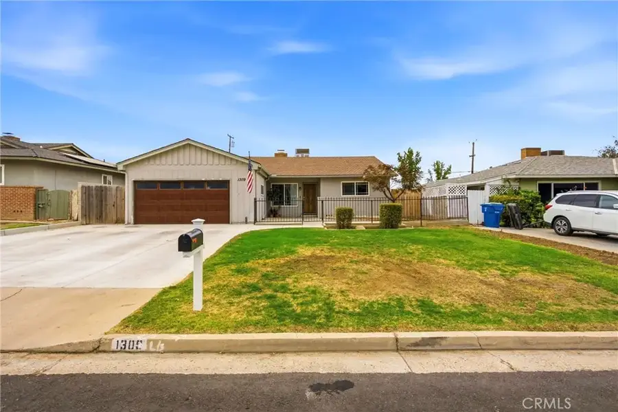 1309 Shattuck Avenue, Bakersfield, CA 93305 - #2