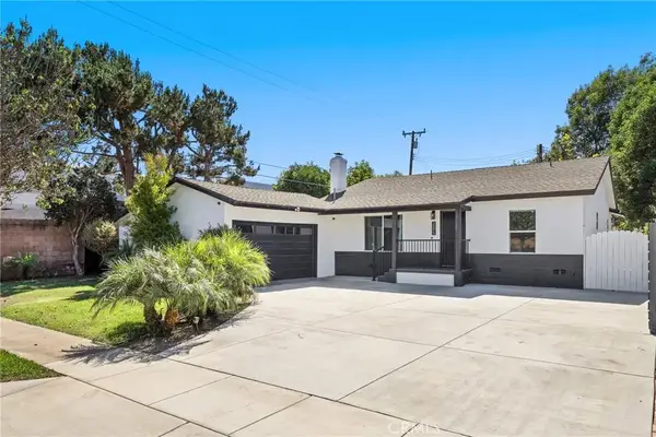 3095 College Avenue, Costa Mesa, CA 92626