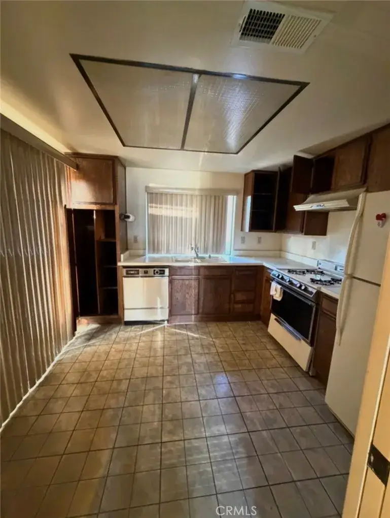 25745 Mission, Loma Linda, CA 92354 - #3