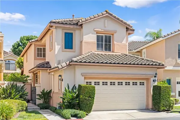 22 Santa Cruz Aisle, Irvine, CA 92606