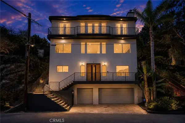 2927 Park Center, Los Angeles, CA 90068