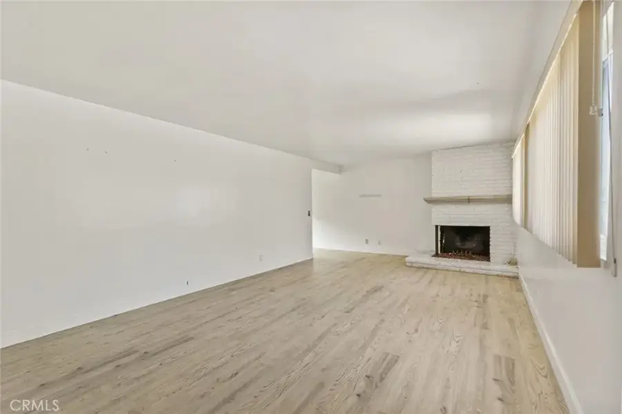 1950 Anaheim, Costa Mesa, CA 92627 - #2