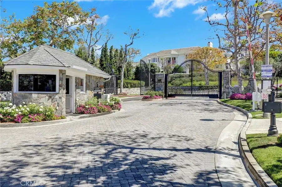 1 Saint Tropez, Newport Beach, CA 92660 - #2
