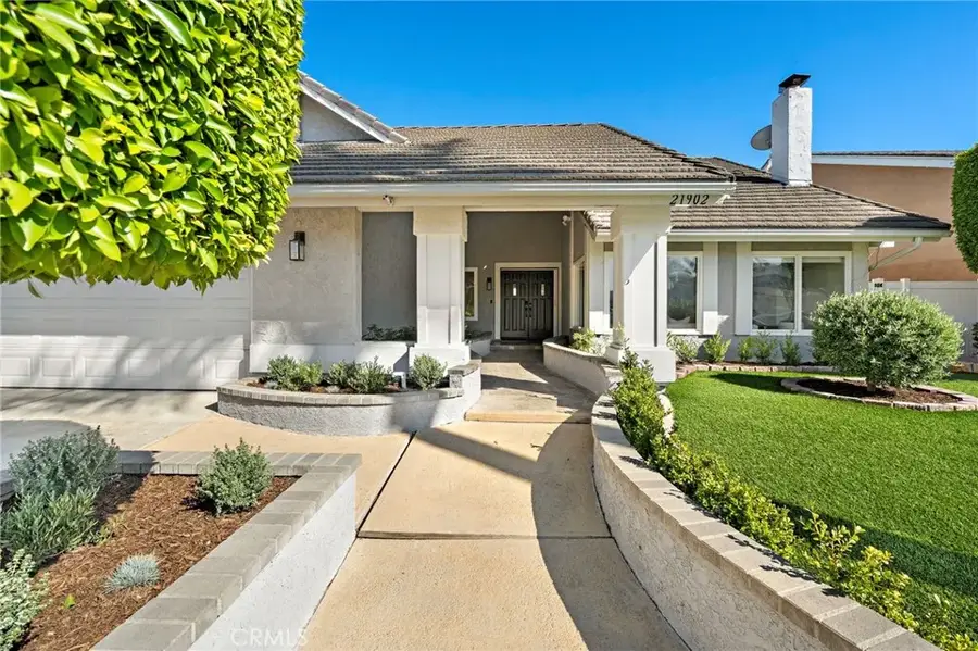 21902 Summerwind Lane, Huntington Beach, CA 92646 - #2