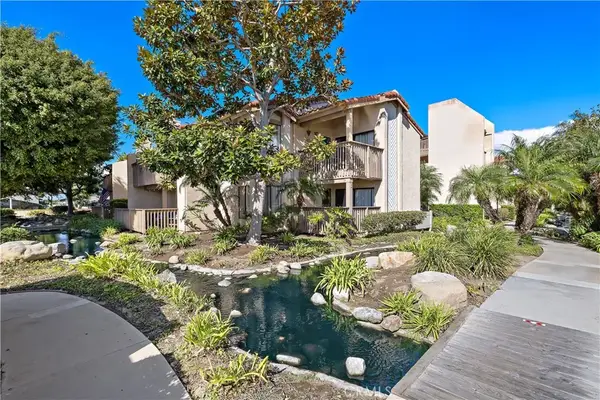 16512 Blackbeard Lane #204, Huntington Beach, CA 92649
