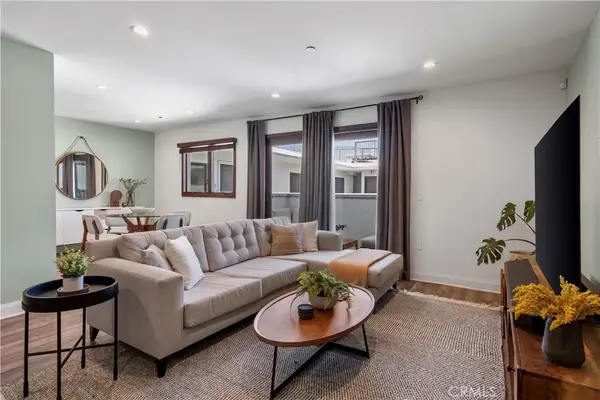 853 S Lucerne #306, Los Angeles, CA 90005