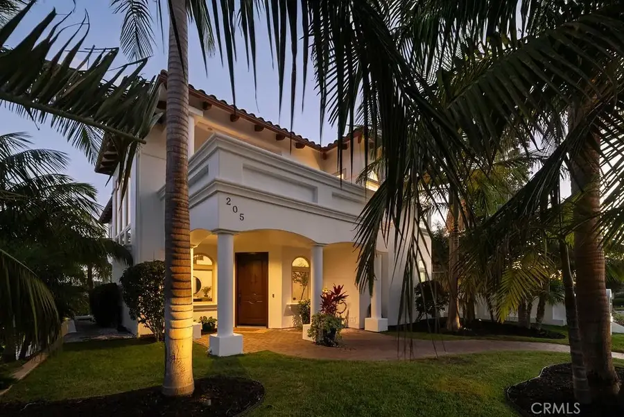 205 W Avenida Valencia, San Clemente, CA 92672 - #2