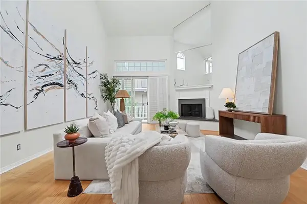 11667 Gorham #304, Los Angeles, CA 90049