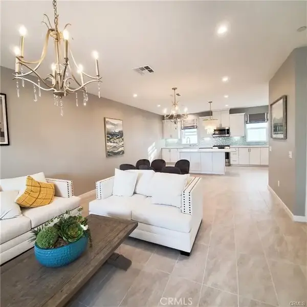 2218 Synergy, Irvine, CA 92614