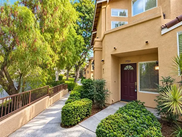 7723 East Portofino Avenue, Anaheim Hills, CA 92808