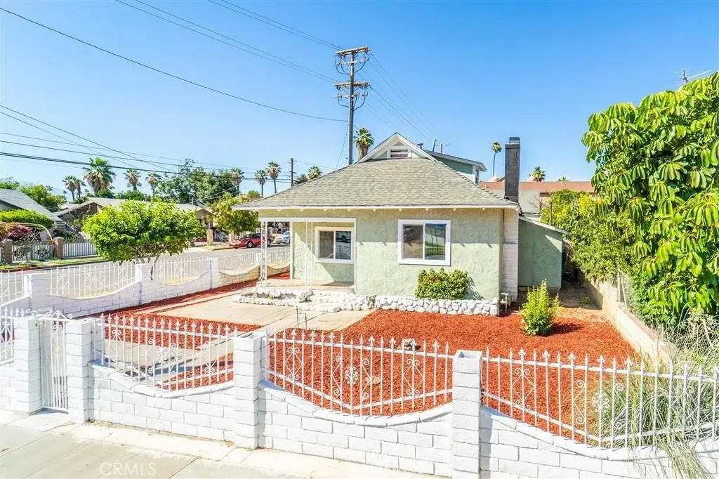 2891 10th, Riverside, CA 92507 - #1