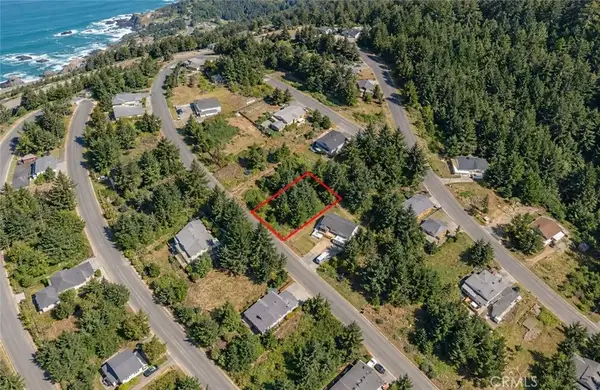 105 Shaker, Shelter Cove, CA 95589