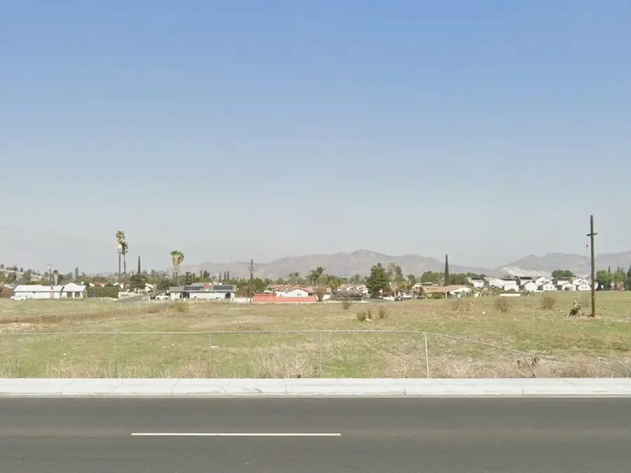 9131 Limonite, Riverside, CA 92509 - #3
