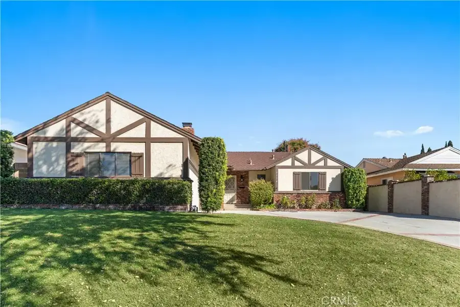 1114 N Acacia Avenue, Fullerton, CA 92831 - #2