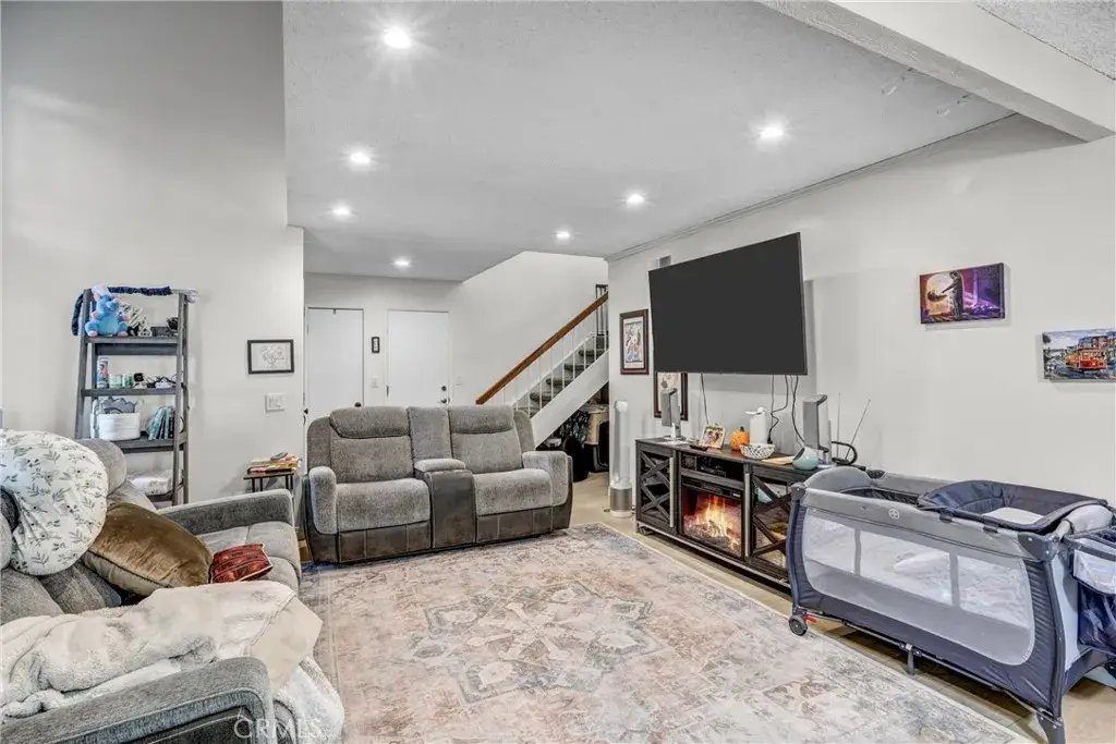 2015 Chaparral, West Covina, CA 91791 - #1