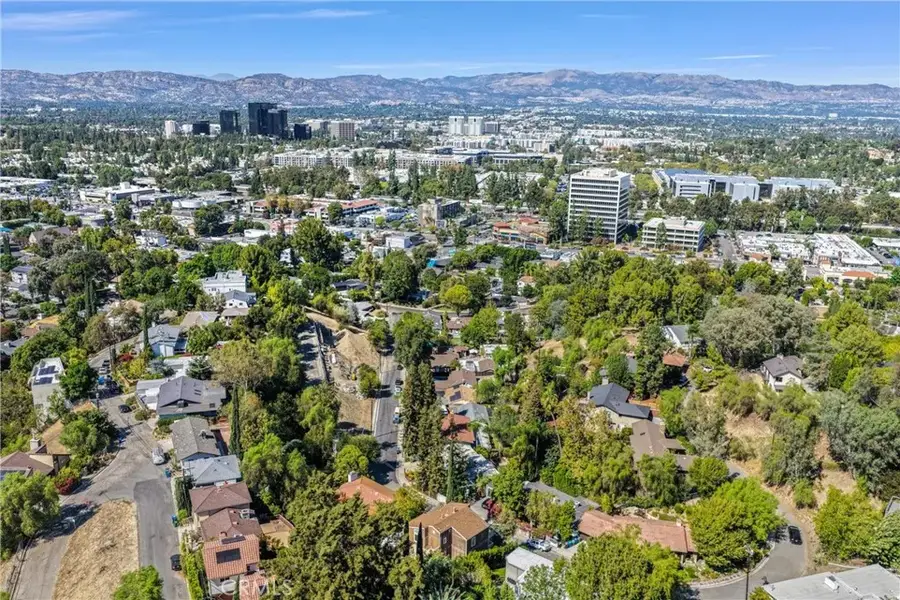 5217 Marmol, Woodland Hills, CA 91364 - #2