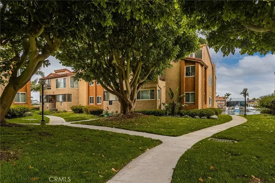 17110 Bluewater, Huntington Beach, CA 92649 - #3