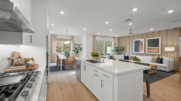 2010 Pyrenes Place, Santa Paula, CA 93060