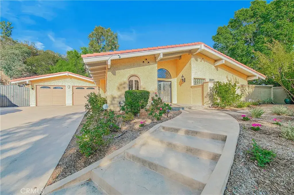 821 Guanajuato Drive, Claremont, CA 91711 - #1