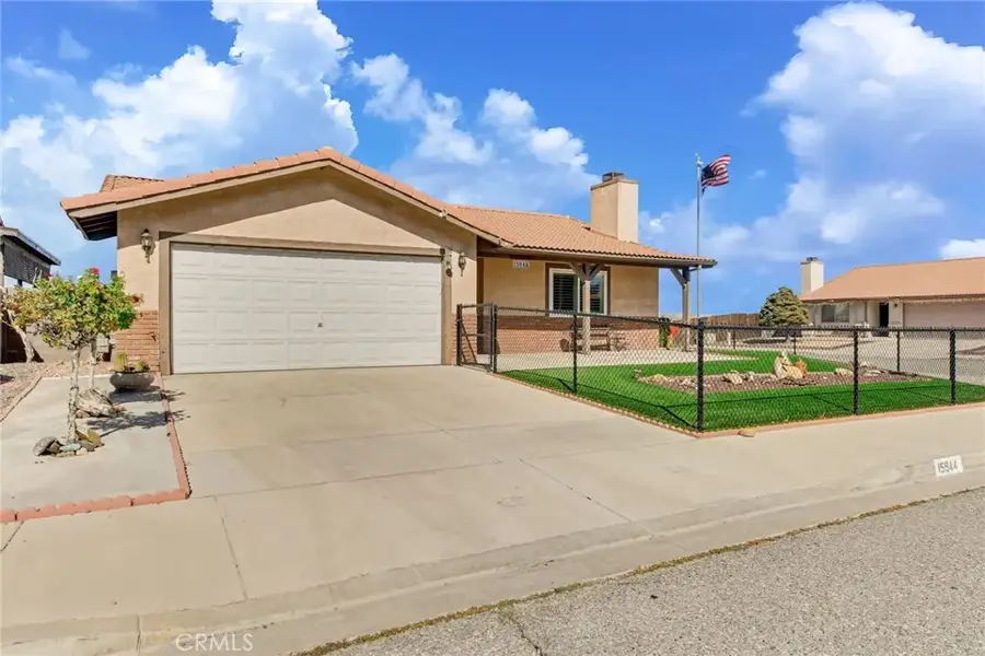 15944 Foxwood, Victorville, CA 92395 - #3