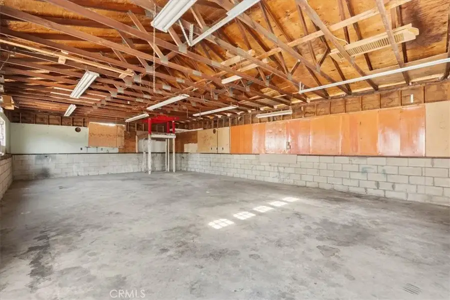 893 E 5th, Beaumont, CA 92223 - #2
