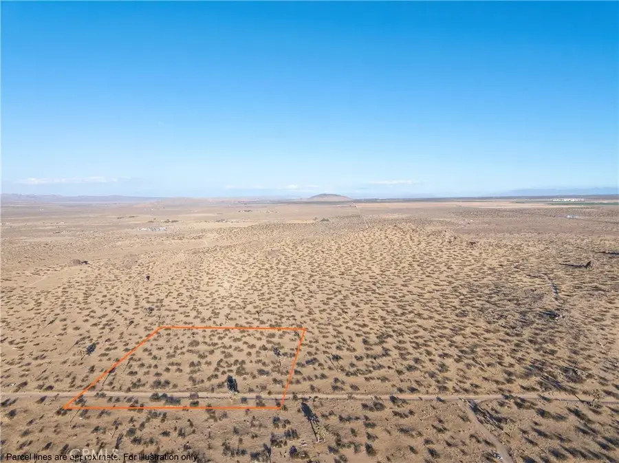 220 E Avenue P5, Palmdale, CA 93550 - #3