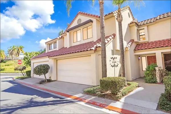 25226 Calle Madrid, Lake Forest, CA 92630
