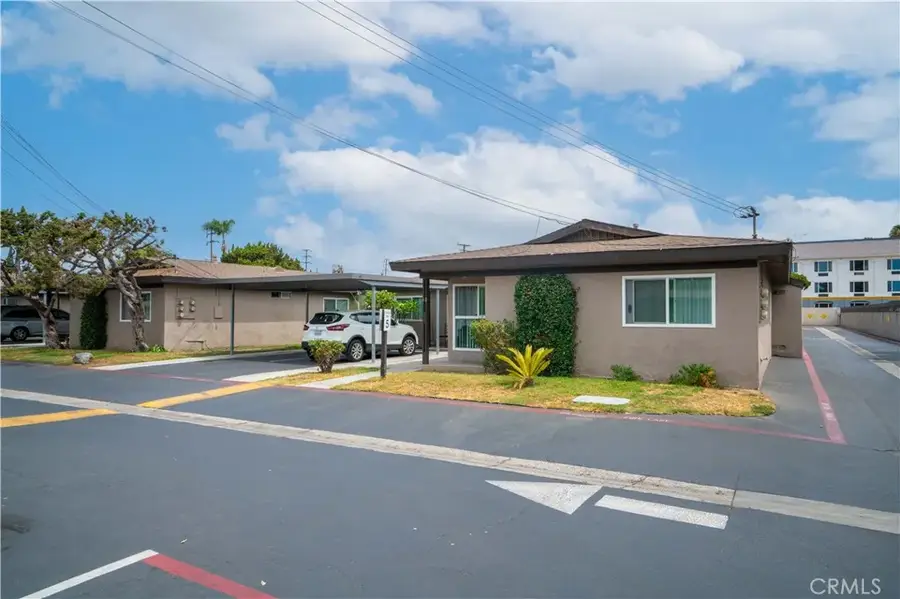 140 W Orangethorpe Avenue, Placentia, CA 92870 - #3