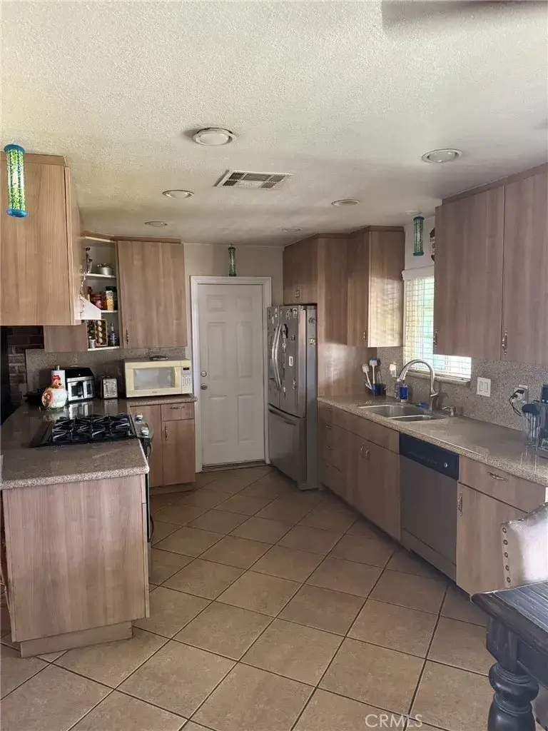 5735 Rachel, Jurupa Valley, CA 91752 - #3