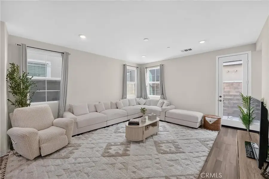16727 Petrus, Fontana, CA 92336 - #2