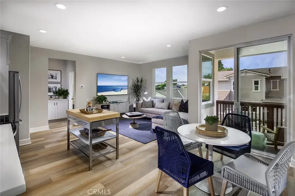 137 S Nevada Avenue, San Buenaventura Ventura, CA 93004 - #1