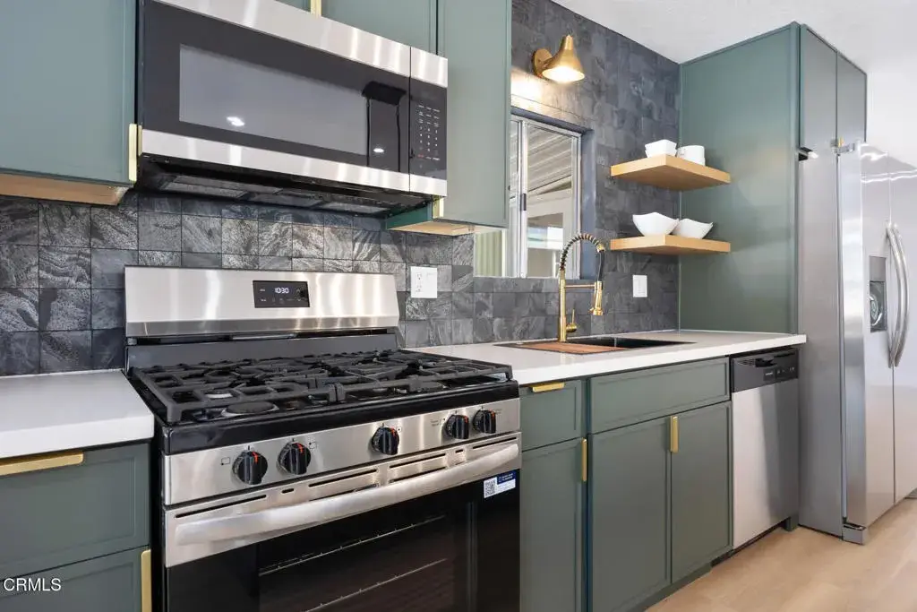 21001 Plummer #114, Chatsworth, CA 91311 - Image #1