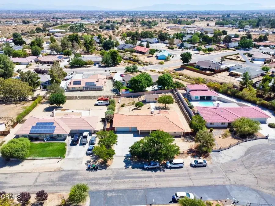 9527 Riggins Road, Phelan, CA 92371 - Image #2