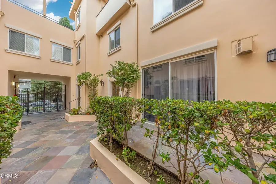 4732 Radford Avenue #8, Valley Village, CA 91607 - Image #3
