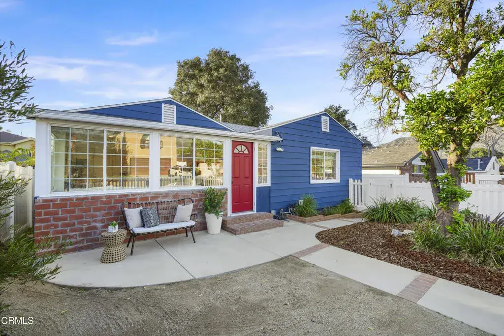 10851 Scoville Avenue, Sunland, CA 91040 - Image #1