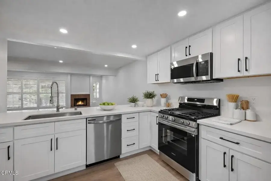 5720 Owensmouth Avenue #125, Woodland Hills, CA 91367 - Image #3