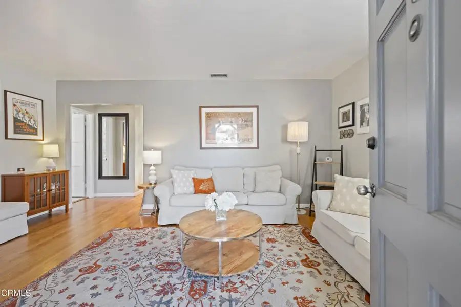 10338 Oro Vista Avenue, Sunland, CA 91040 - Image #2