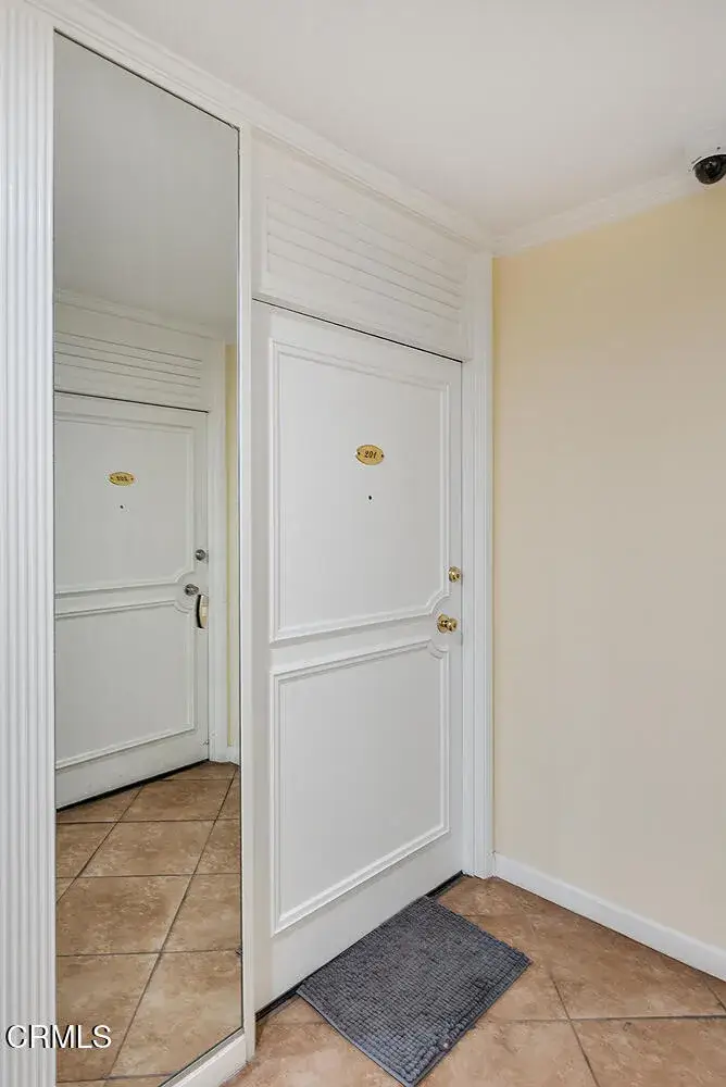 540 Kelton Avenue #201, Los Angeles, CA 90024 - Image #3