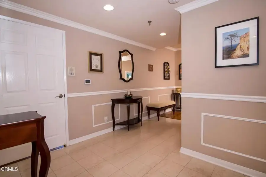 202 S Holliston Avenue #301, Pasadena, CA 91106 - Image #2