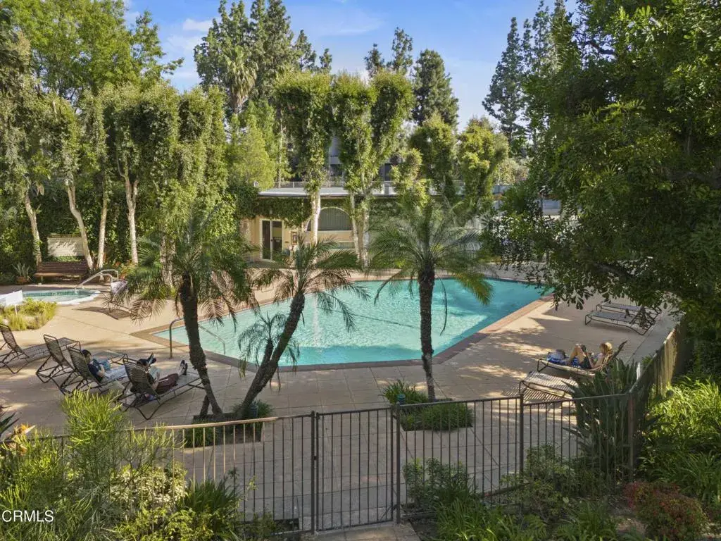 22330 Victory Boulevard #401, Woodland Hills, CA 91367 - #1
