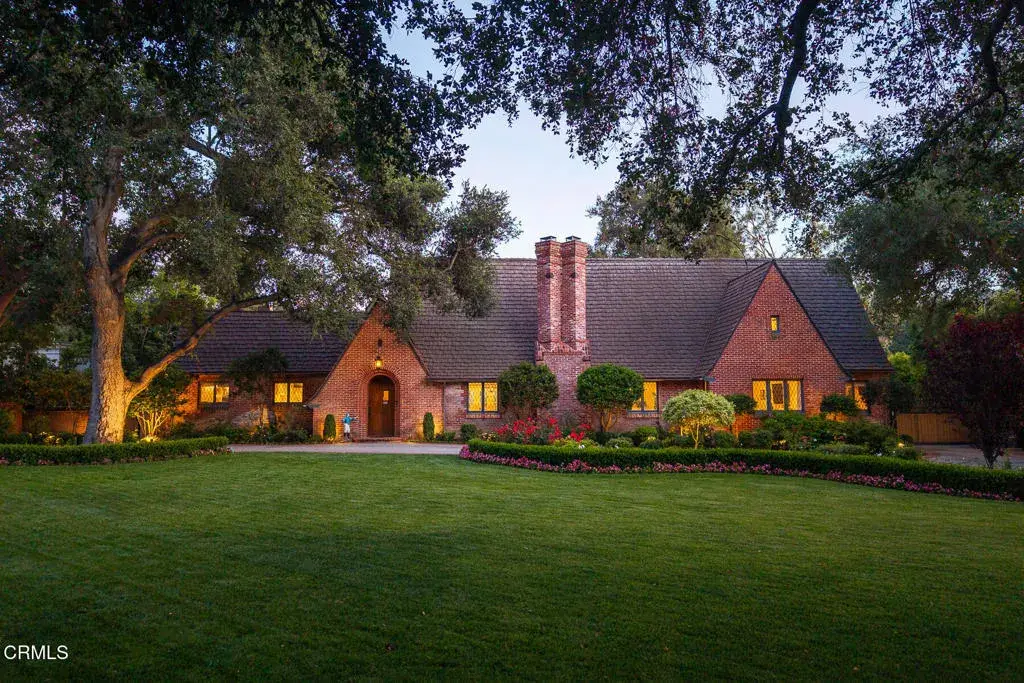 555 Meadow Grove Street, La Canada Flintridge, CA 91011 - #1