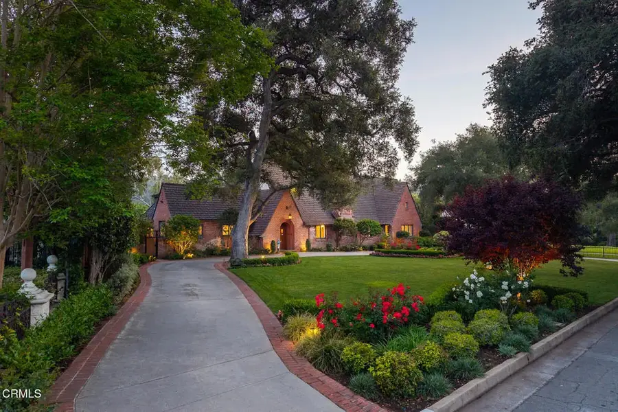 555 Meadow Grove Street, La Canada Flintridge, CA 91011 - #2