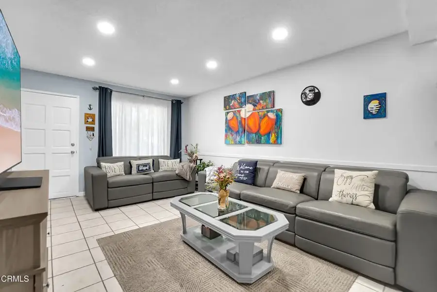 13175 Bromont Avenue, Sylmar, CA 91342 - #3