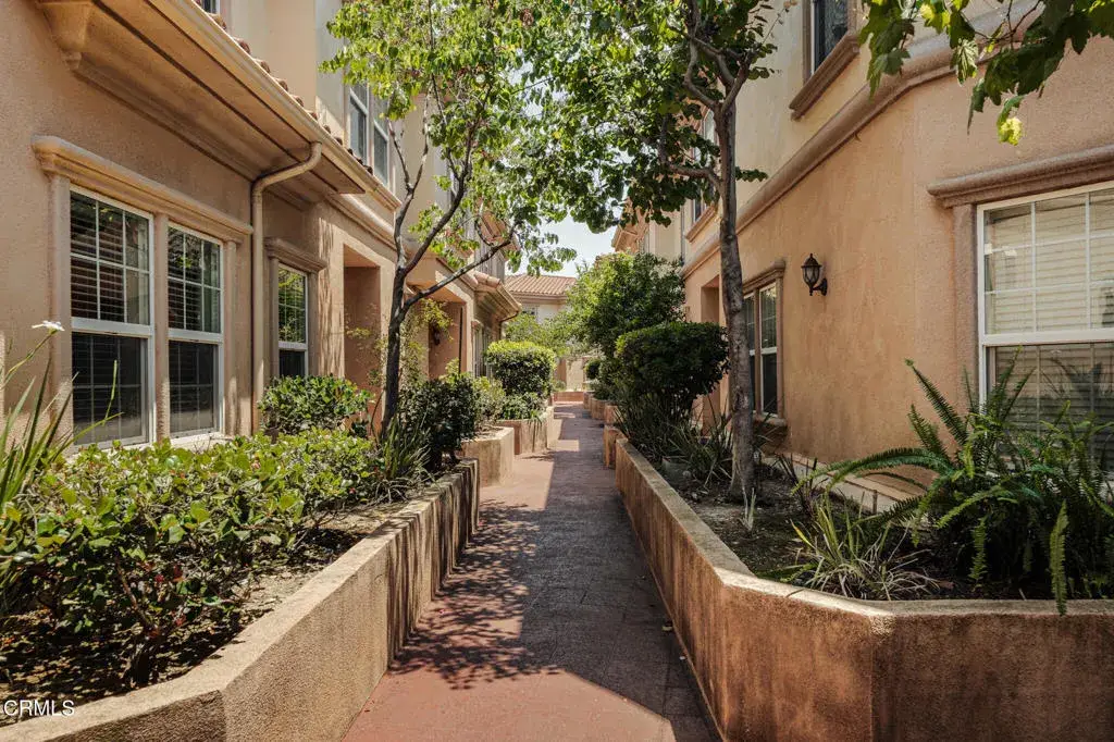 3974 Pennsylvania Avenue #110, La Crescenta, CA 91214 - #1